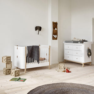 Oliver Furniture Wood Collection Mini+ inkl. Umbauteile Bett 68x122/162 cm, weiß/eiche