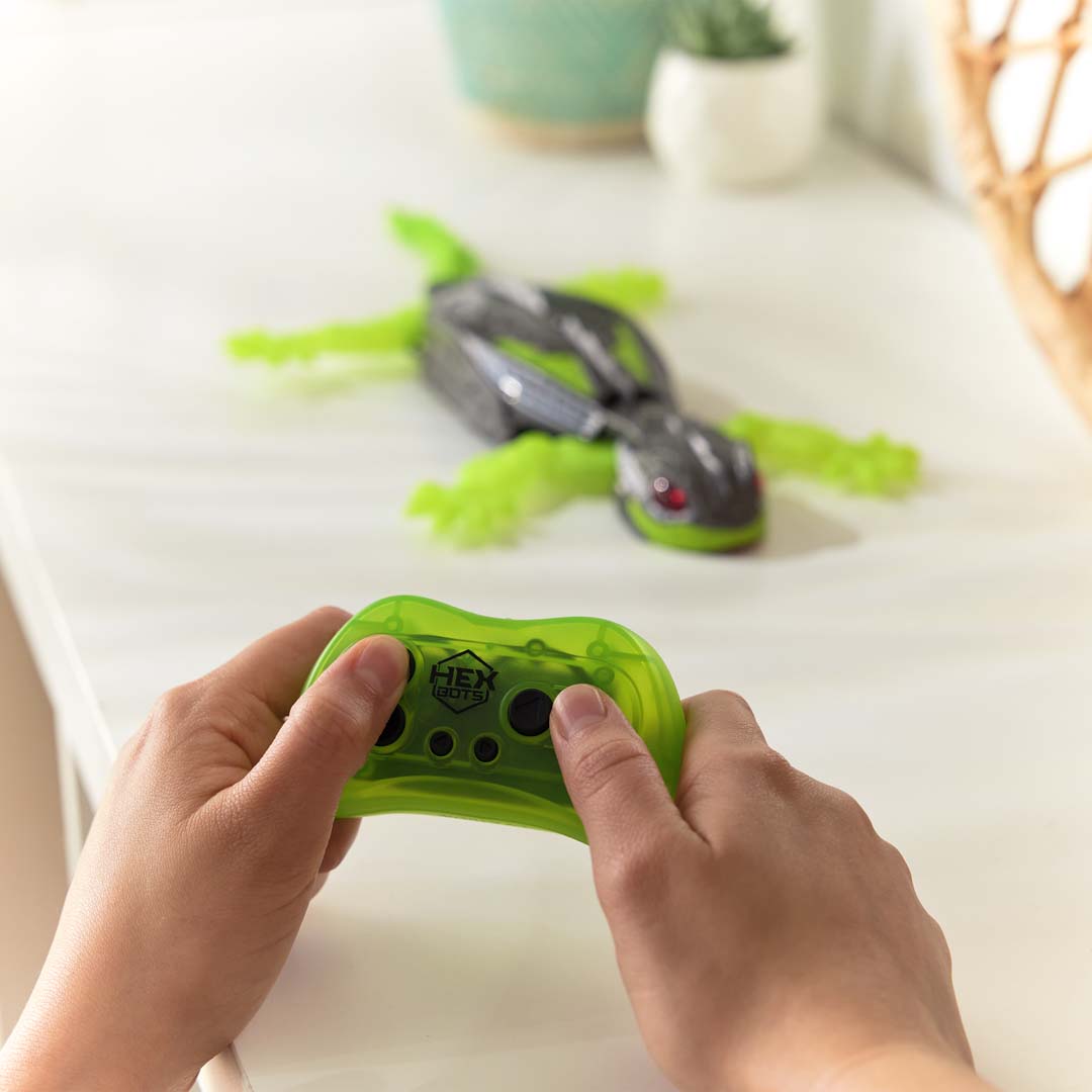 Hexbots Wall Crawler Gecko RC
