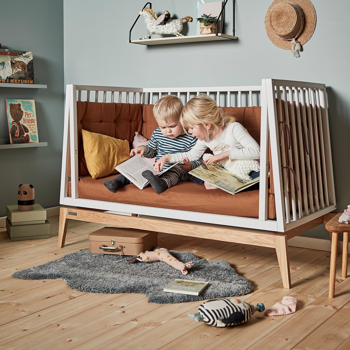 Leander Luna Babybett weiß/Eiche