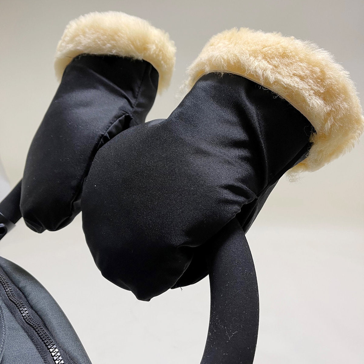 kaiser naturfell handschuhe KAISER LAMMFELL KINDERWAGENHANDSCHUHE "STROLLER MITT black – STEYBE FÜR KINDER